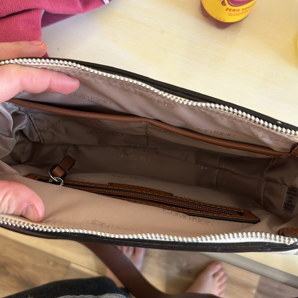 Calvin Klein White and Brown Crossbody Bag - Picture 6 of 7